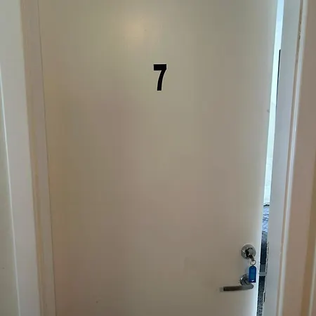 Smart Hotel *